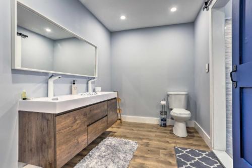 All-encompassing Cobalt Cottage With Game Room!