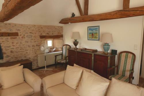 Immaculate 1-bed Apartment In Les Forges