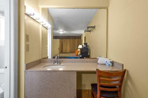 Apartamento Beachfront Studio With Heated Pool