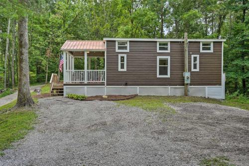 Cozy Chattanooga Cottage With Paddleboat, Pond!