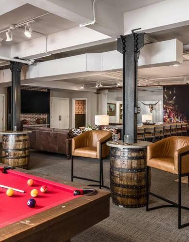 Apartamento Honky Tonk Suite With Pool Table 6 Bedrooms