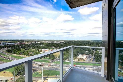 Apartamento New! Luxury Downtown Austin Rainey St. Lake View!