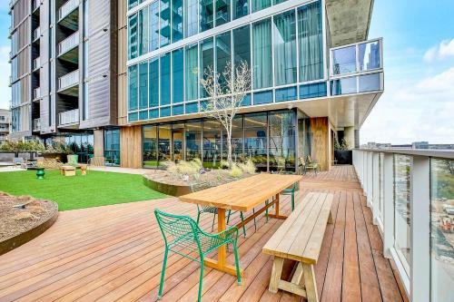 Apartamento New! Luxury Downtown Austin Rainey St. Lake View!