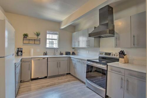 Pet-friendly Dallas Home Close To Downtown!