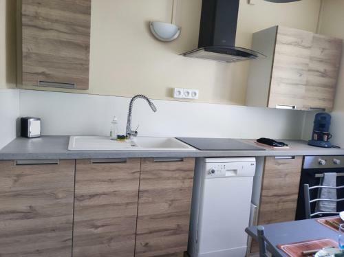 Apartamento Studio 34 M2 Refait � Neuf- R�sidence Priv�e. Clim