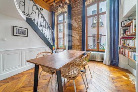 Apartamento Nouveau / Canut D'exception Au Coeur De Lyon