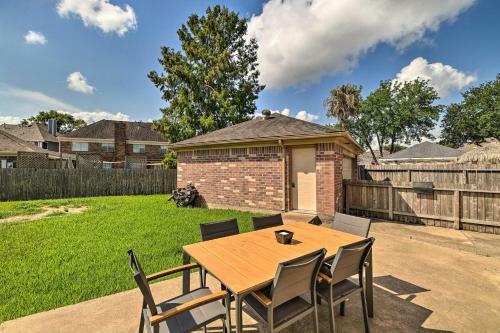 Pet-friendly Seabrook Home With Spacious Yard!