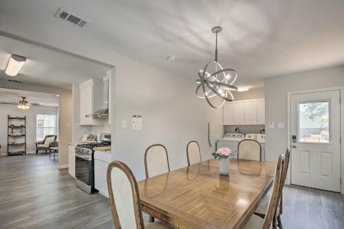 San Antonio Retreat With Deck About 5 Mi To Dtwn!