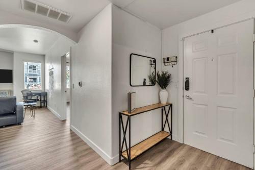 Apartamento Gorgeous Ground Floor Unit W Attached Garage