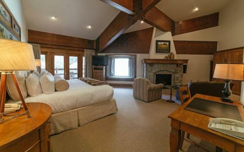 Luxury King Room Hotel Room