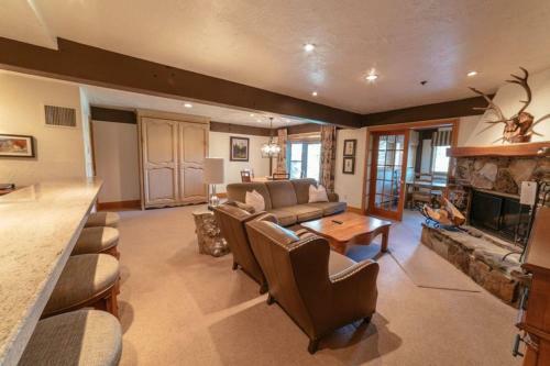 Luxury One Bedroom Apartment Hotel