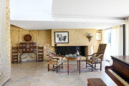The Vent De Sable Villa - Baroque Linked To Modernity
