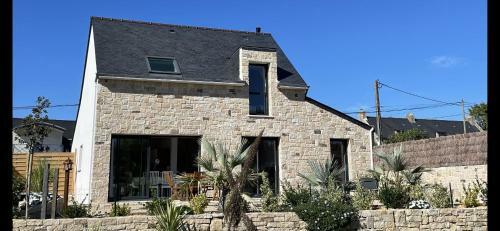 Maison Neuve Dans Un Village Typique De Bord De Mer