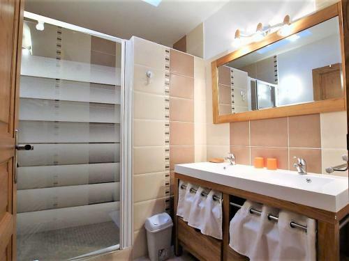 G�te Soura�de, 4 Pi�ces, 6 Personnes - Fr-1-384-401