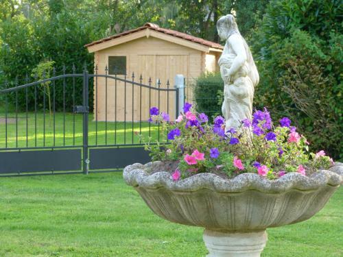 G�te Et Relais Equestre De Marie