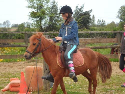G�te Et Relais Equestre De Marie