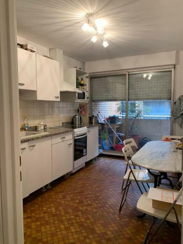 Apartamento 100 M With Parking And Balcony In The Hypercenter
