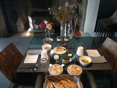 Bed & Breakfast Maison Du Chevalier Des Huttes - Table Et Chambres D'h�tes
