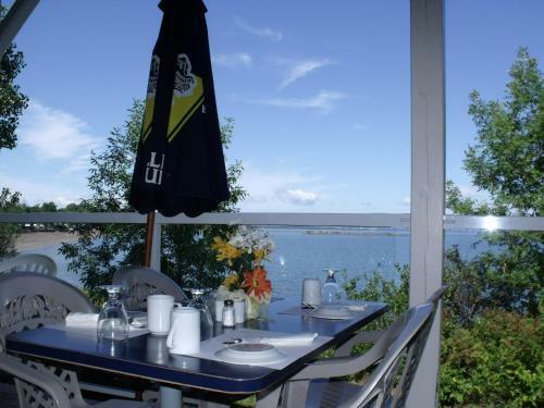 Motel & Restaurant De La Plage
