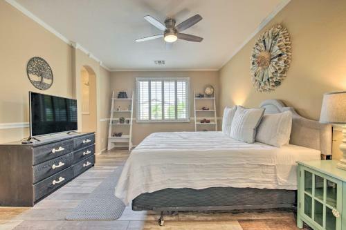 Bright Phoenix Home With Private Outdoor Pool!