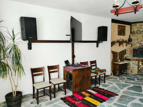 Rimovata Kashta Guest House