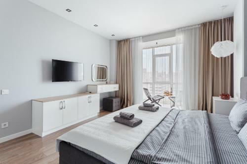 White Apartment In 12 Floor