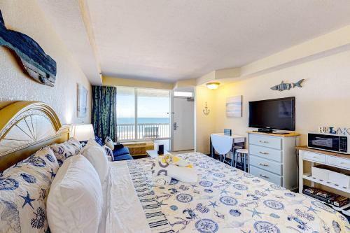 Hotel Daytona Beach Resort- Beach Vibes