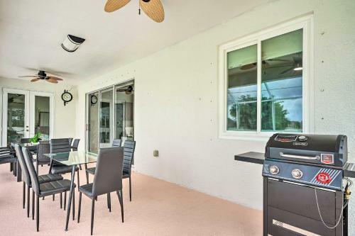 Cape Coral Getaway With Pool About 6 Mi To Beach!