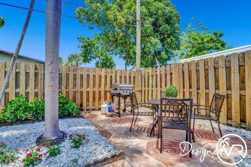 Beautiful 4 Br With Private Heated Pool