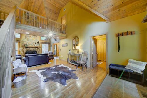 Social Tides Cabin