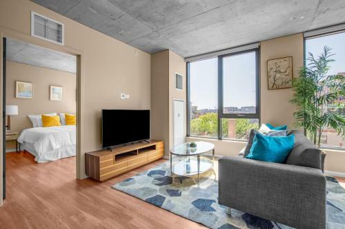 Apartamento 3br Elegant Glass Penthouse Pool With Deck & Gym