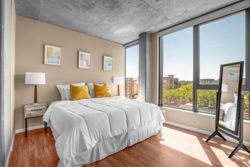 Apartamento 3br Elegant Glass Penthouse Pool With Deck & Gym