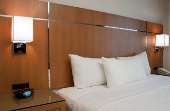 Biltmore Hotel & Suites