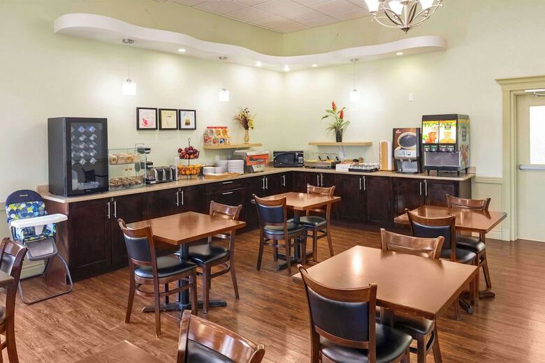 Hotel Days Inn & Suites Whitecourt
