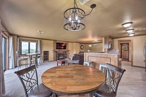 Apartamento Cozy Afton Condo With Golf Course And Lake Views!