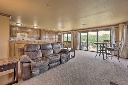 Apartamento Cozy Afton Condo With Golf Course And Lake Views!