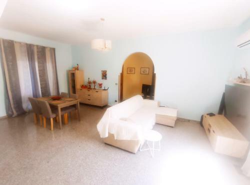 In Villa Con Piscina E Jacuzzi A San Leone