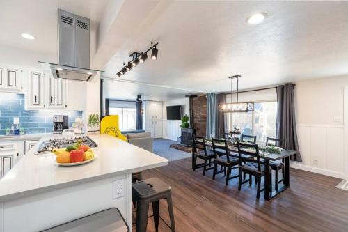 Modern Slc Home Only Mins Downtown & Airport