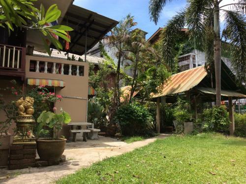 Hostal Orchid Guest House