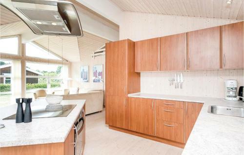 Holiday Home Br�ndb�kken Hadsund IV
