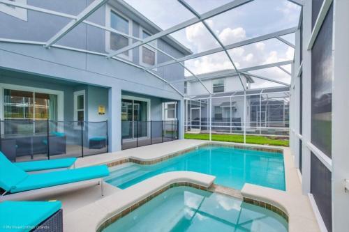 Frozen & Star Wars Themed Rooms & Game Room Villa