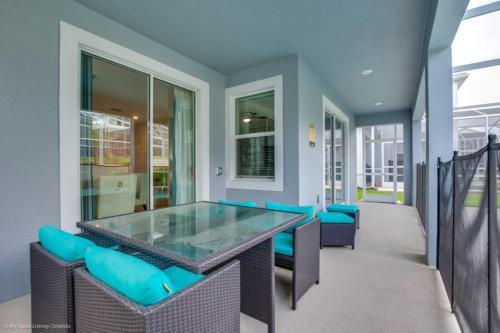 Frozen & Star Wars Themed Rooms & Game Room Villa