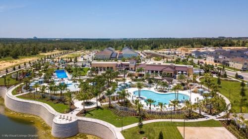 New Solara 5 Bdm Townhome With S Facing Pool Villa