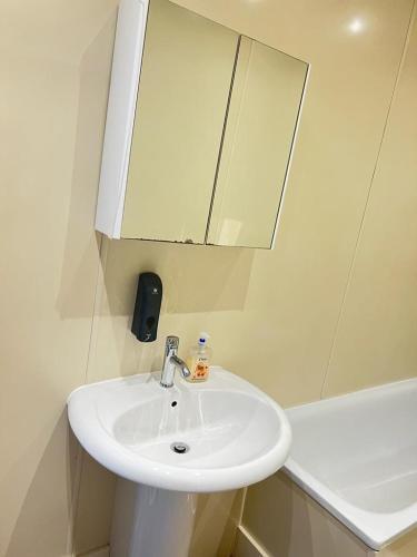 Apartamento Enire New Flat With View To River Yare, H7