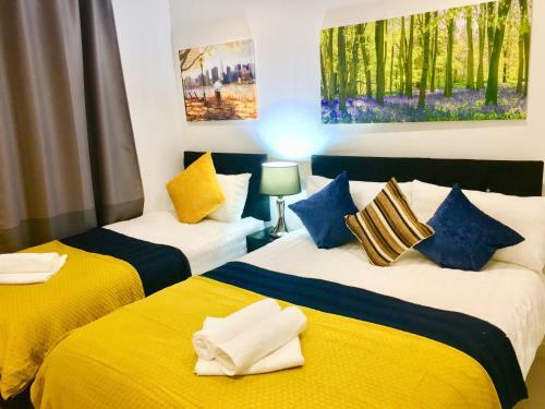 London Excel 2 Bedrooms River View Apartment