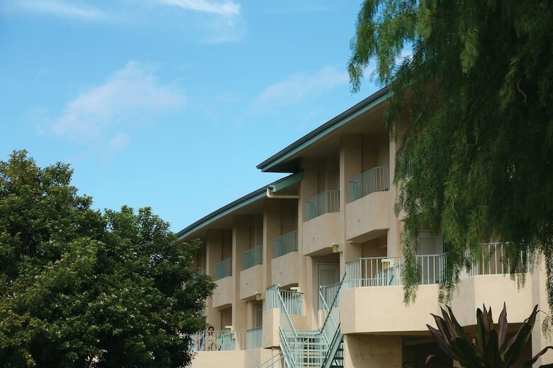 Villa Paniolo Greens Resort