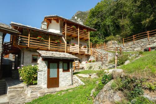 Hostal Chambres D'h�tes - Li Tzatagni