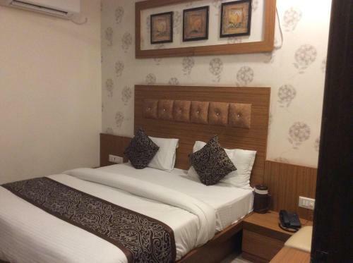 Hostal Hotel Rk Palace