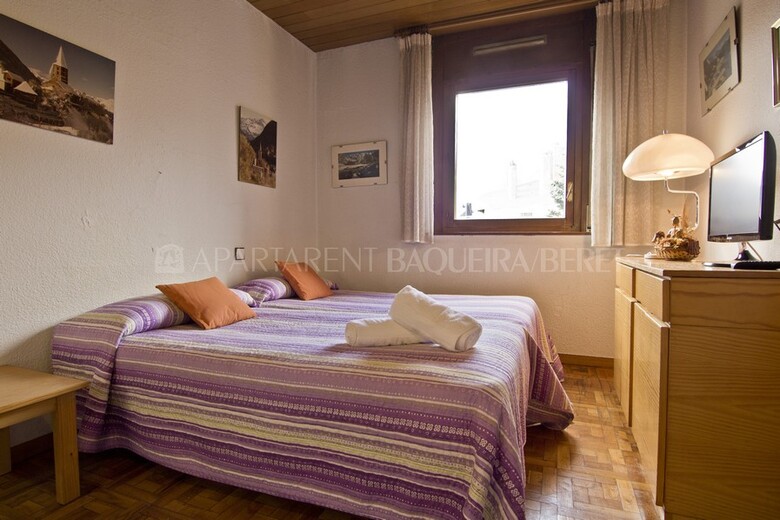 Apartamento Estudio Guineu. Edif. Saumet