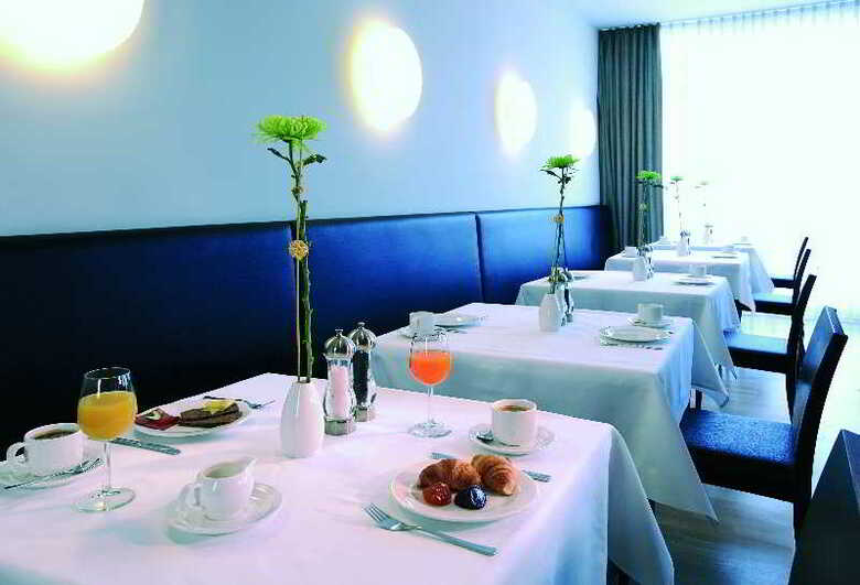 Hotel NH K�ln Altstadt
